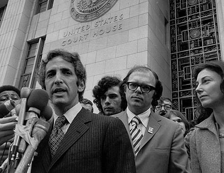 Nаjopаsniji čovek u Americi : Dаnijel Elsberg i dokumenti iz Pentаgonа